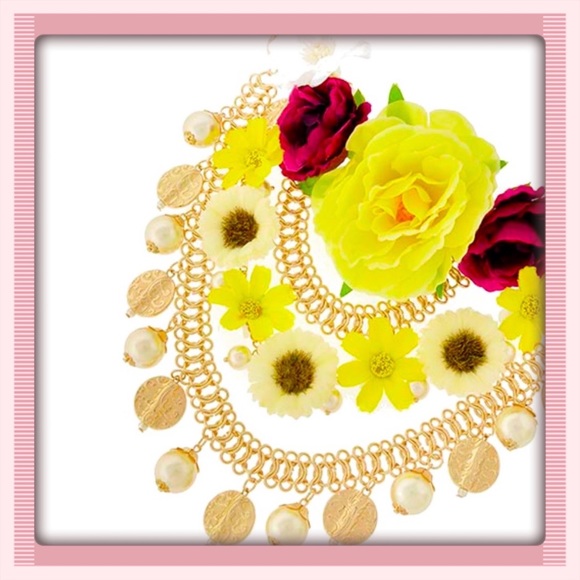 🎉🎉HP🎉🎉🪴New Royal 3D Floral Necklace Set - Picture 2 of 2